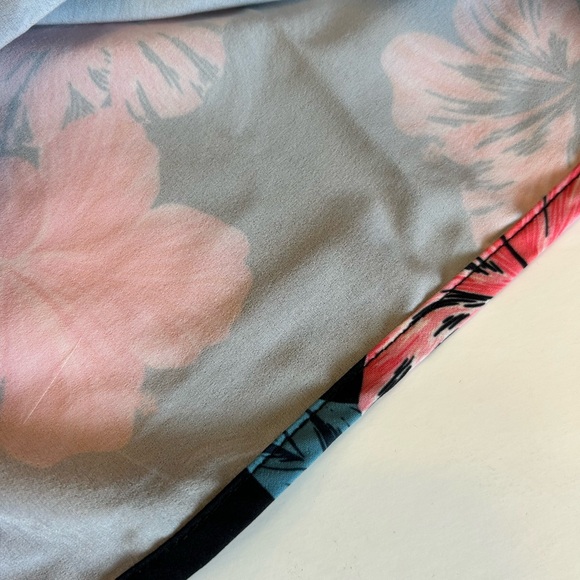 Roxy Floral Bikini Set - Picture 7 of 9